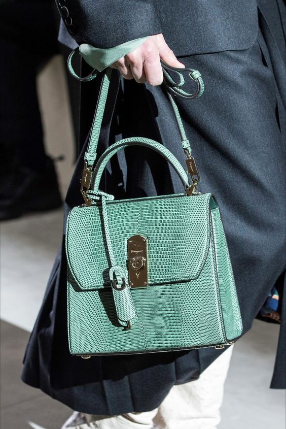 48+ Women Handbag Design Trends for the Fashionistas in 2020 .