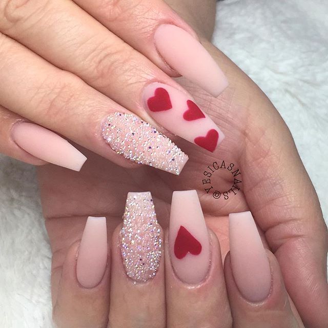 Lovely and Cute Valentine’s Day Nails
