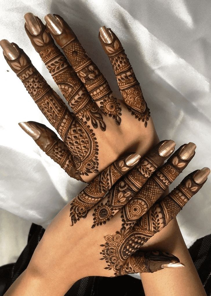 How to Create Stunning Back Hand Henna
Designs