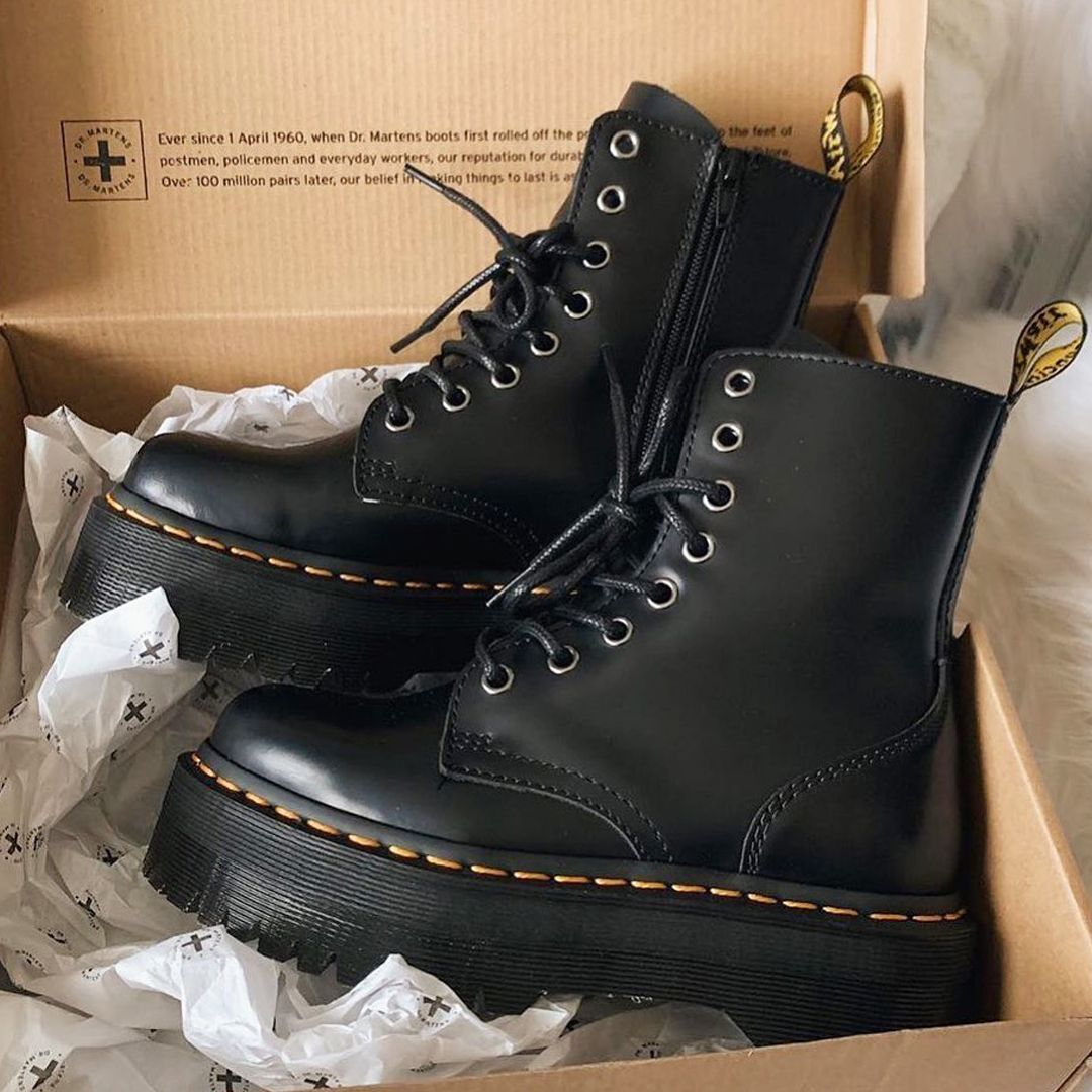 Buy stylish dr marten boots for
comfortable use