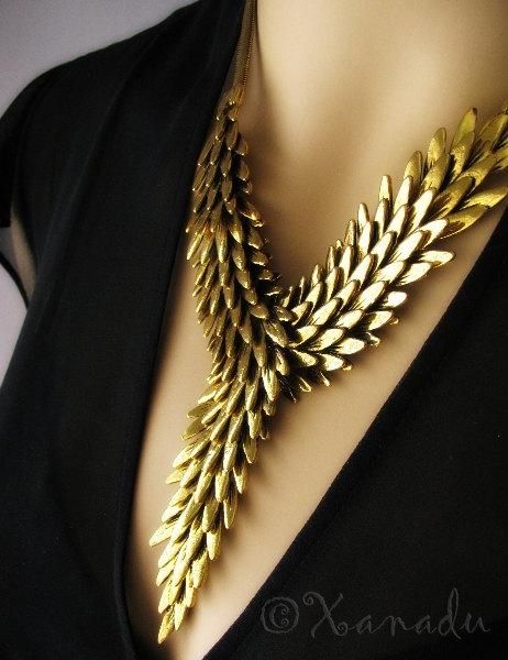 1696856753_Edgy-Feather-Necklaces.jpg