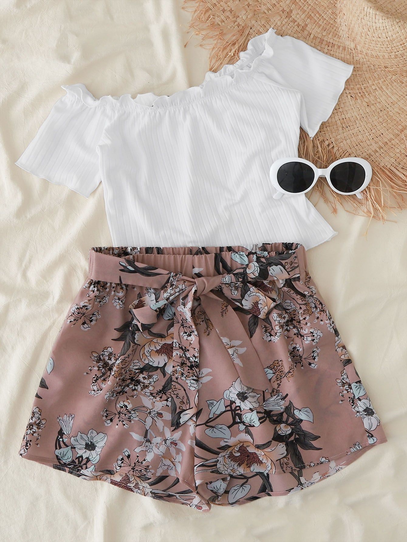 Add new and elegant accessories to your
collection with floral shorts