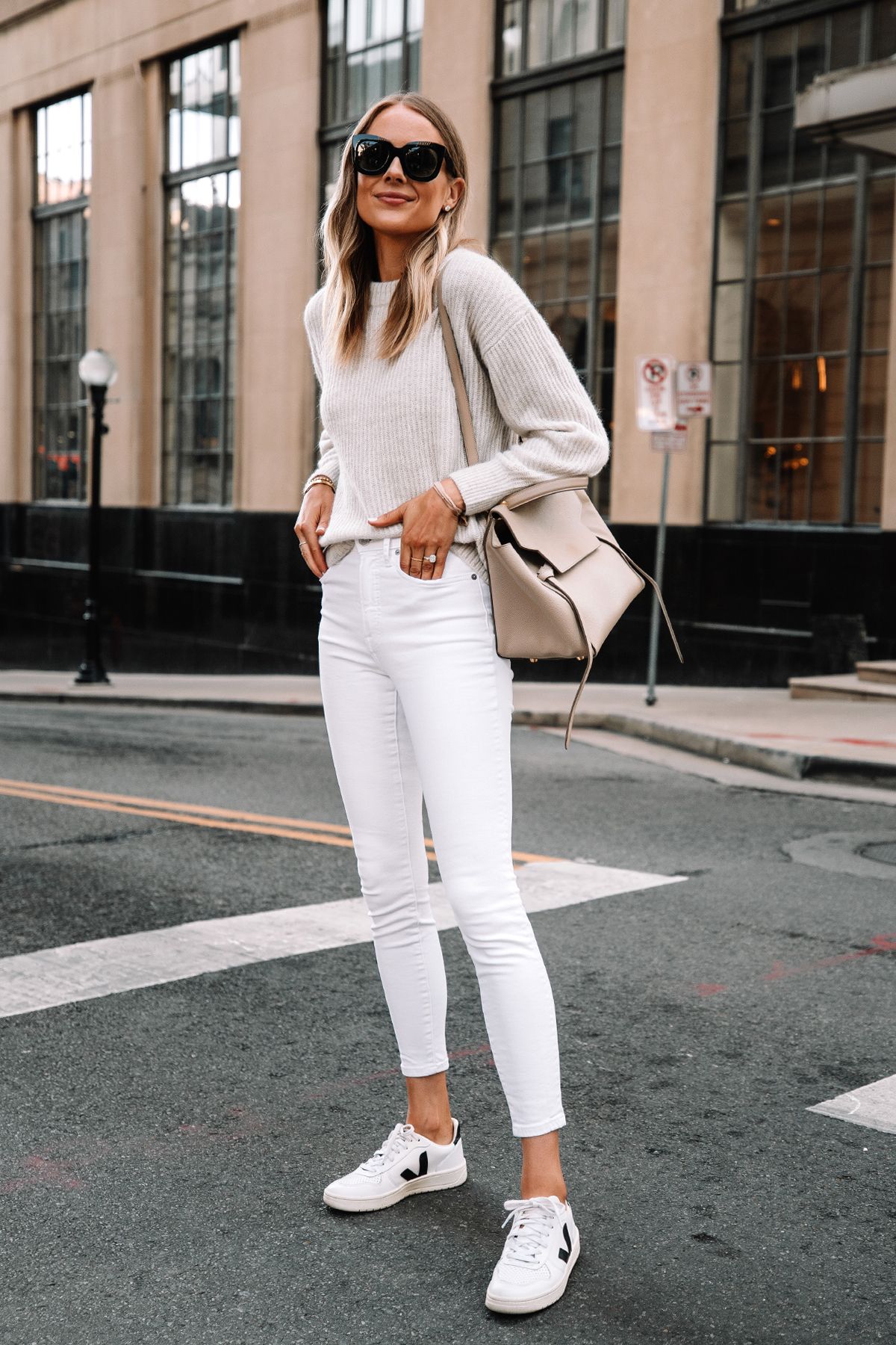 Make your unique style by wearing white
skinny jeans