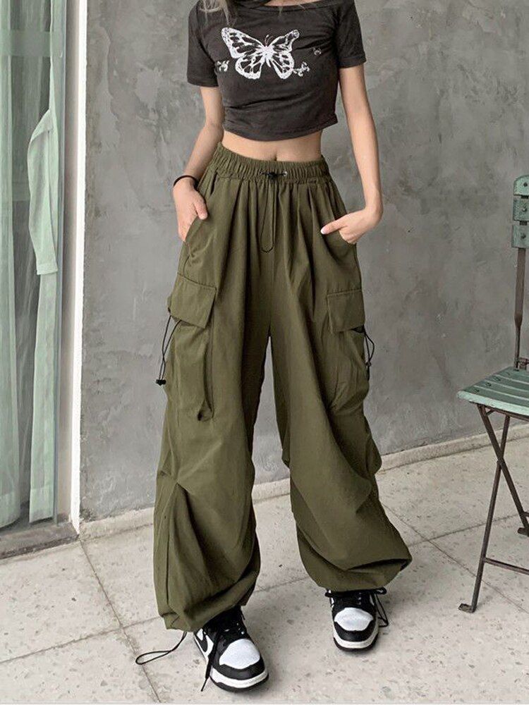 How Military Cargo Pants Became a Street
Style Staple