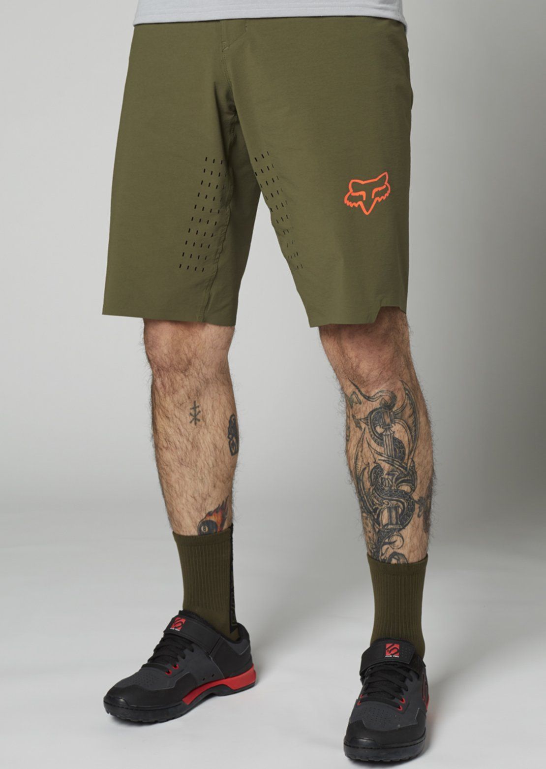 Enjoy biking with comfortable and stylish
mountain bike shorts