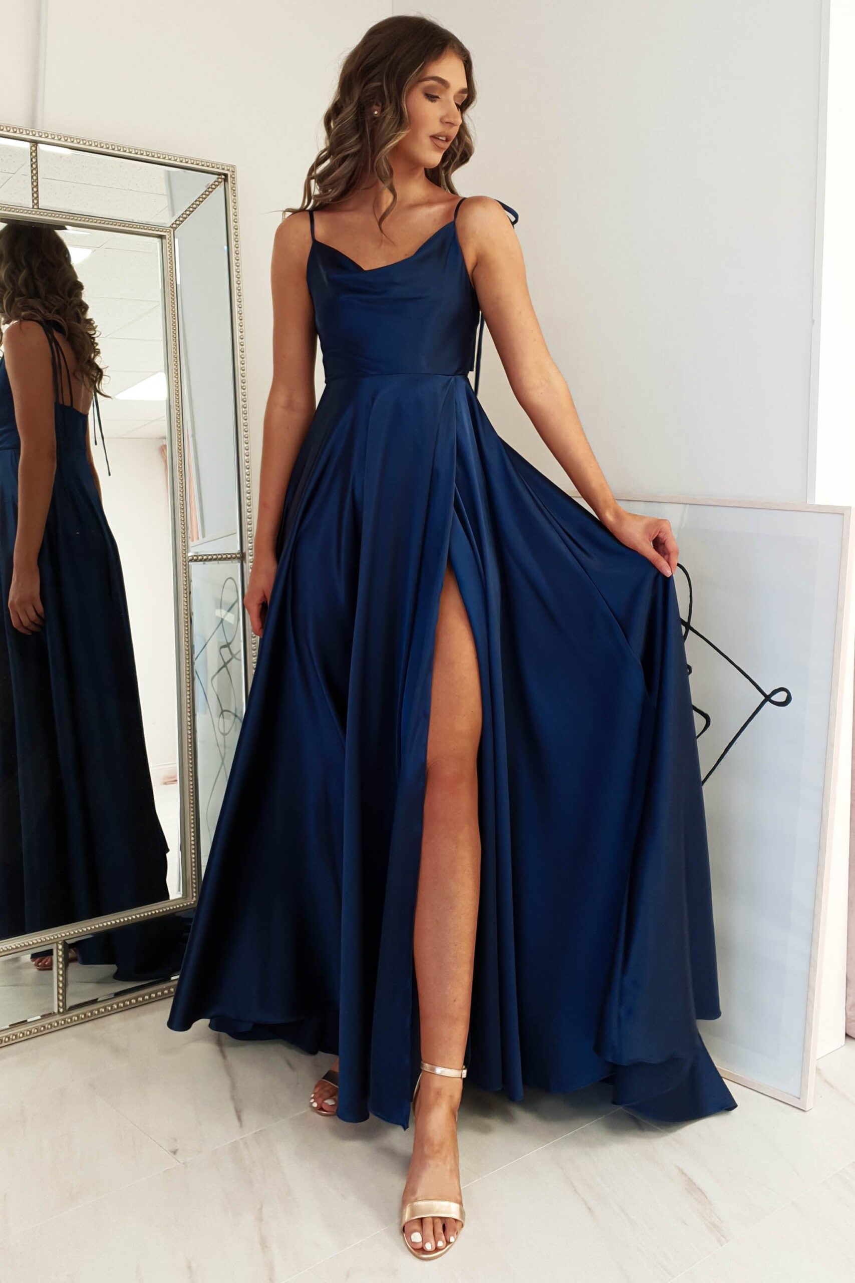 Picking navy dress for right occasion