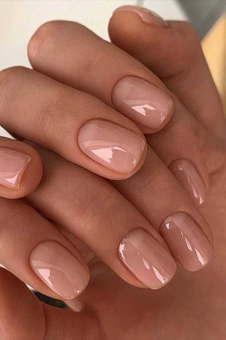 Trendsetting Nude Nails