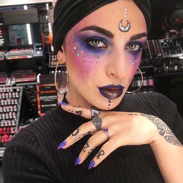 How to Achieve the Perfect Teller Makeup
Look for Halloween