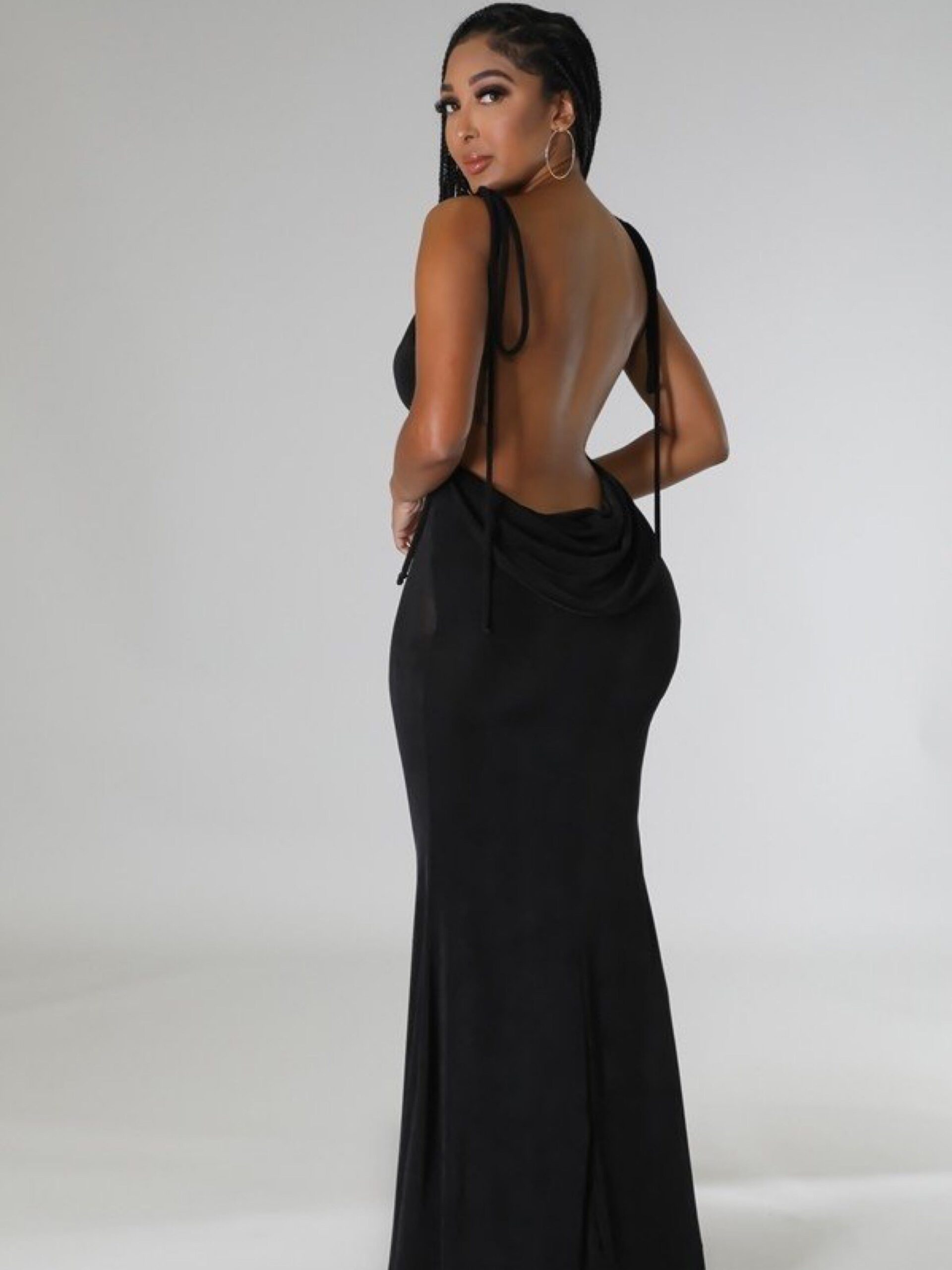 Getting the right backless maxi dress