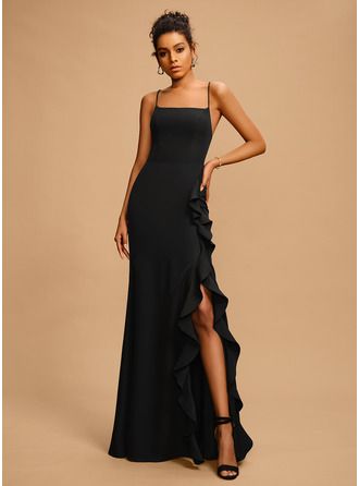 Beautiful and elegant floor length
dresses for women