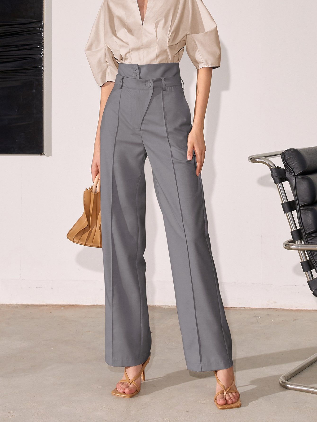 The Ultimate Guide to Finding the Perfect
Pair of Slacks for Women