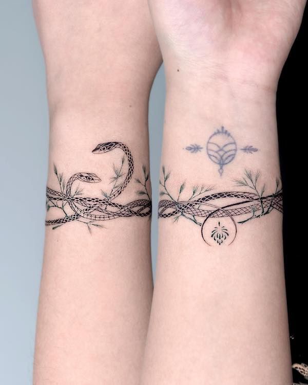 1696874427_Ankle-Bracelet-Tattoos.jpg