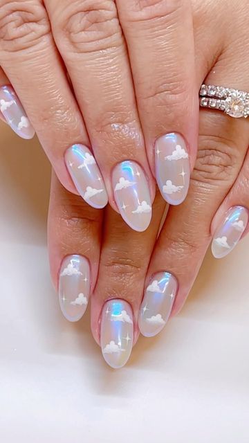 Chic Chrome Nail Designs for a Modern
Look