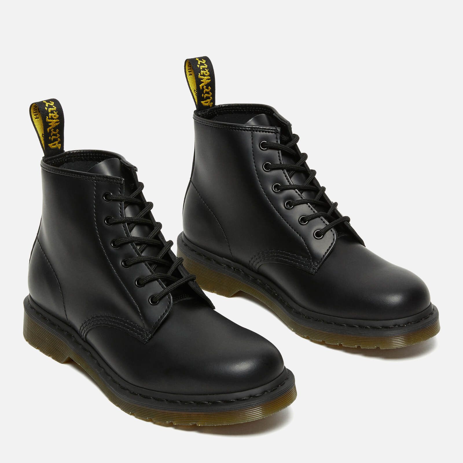 Unleash Your Inner Style Icon with
Evergreen Black Boots