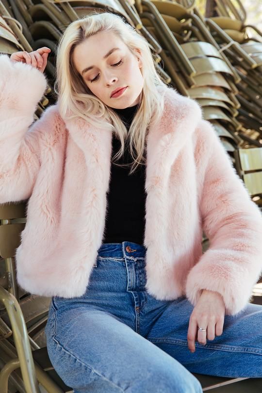 Get new style and latest trends with faux
fur jacket
