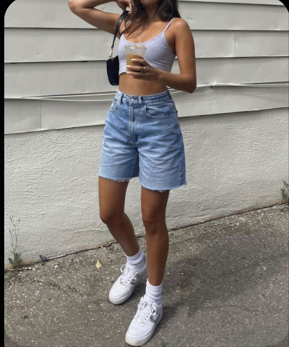 How to Style High-Waisted Denim Shorts
for Every Occasion
