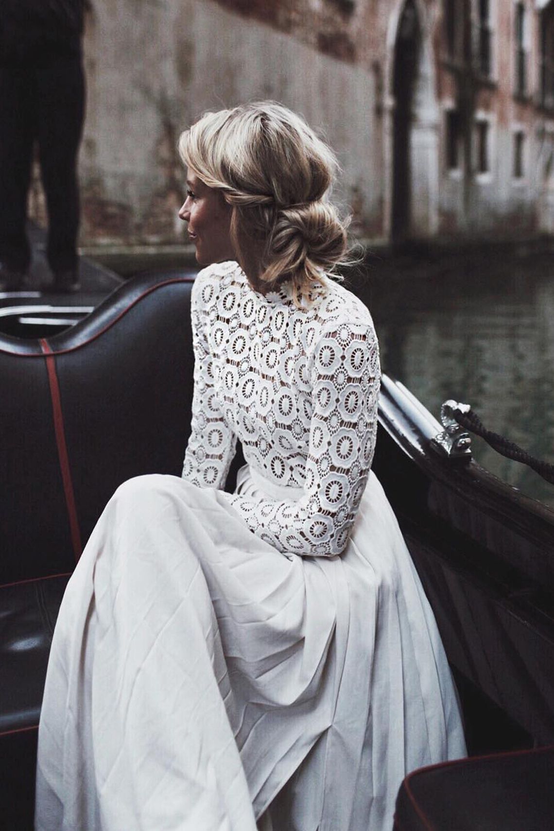 The long sleeved dresses and their
enchanting looks