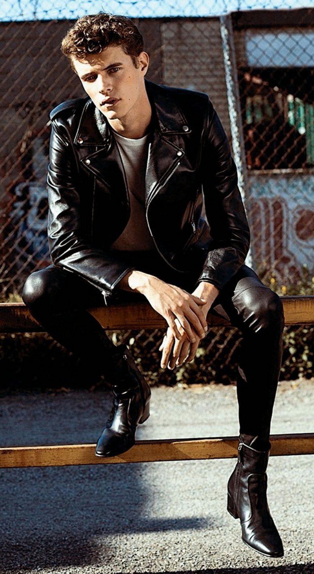 How to rock them Men’s Leather Pants