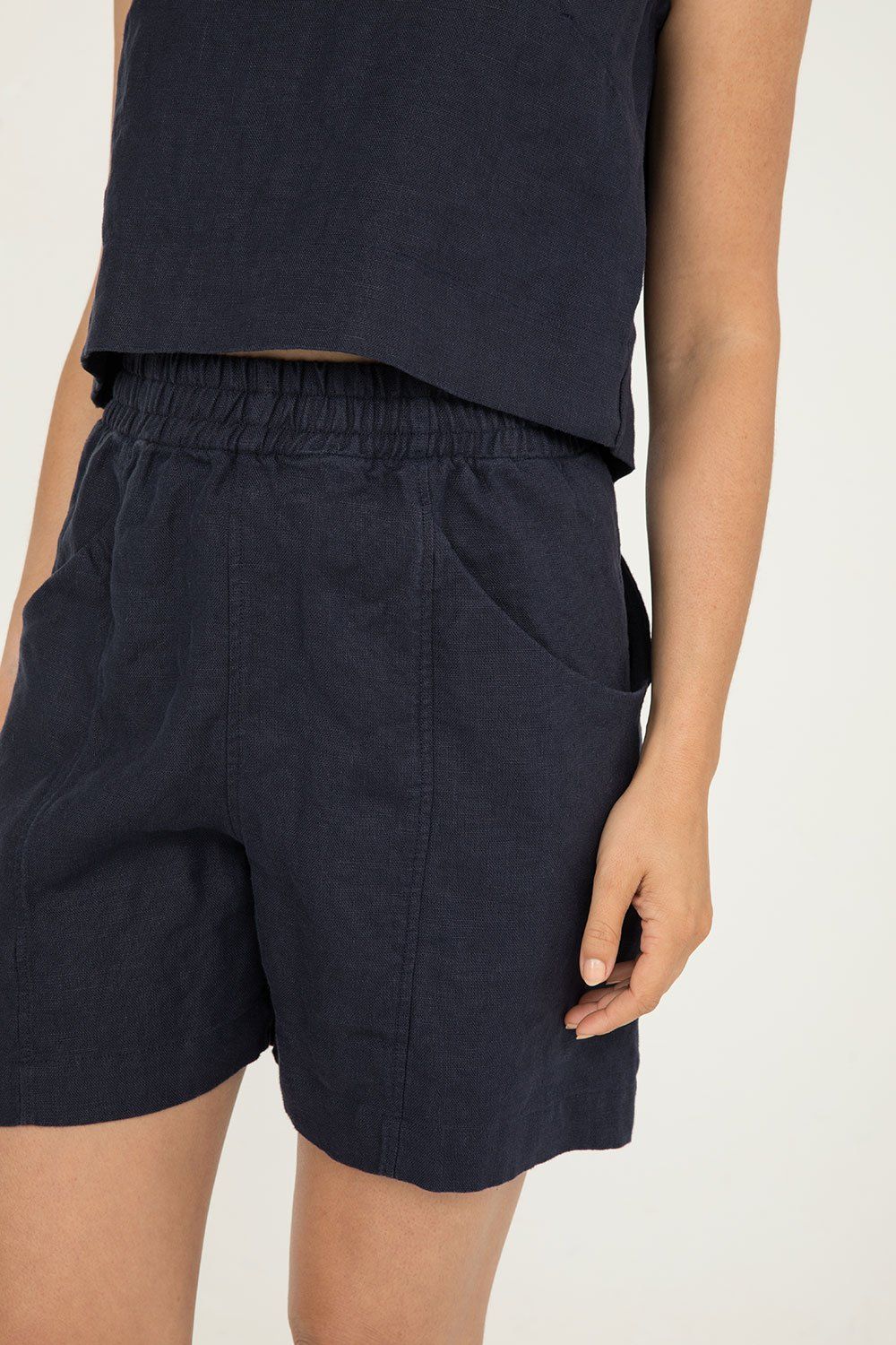 Top Trends in Work Shorts for the Modern
Workplace