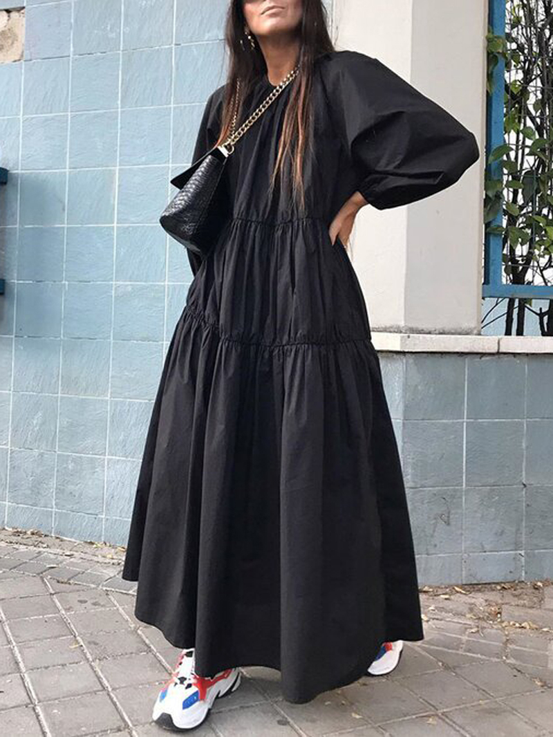 Effortlessly Chic: Styling a Black Long
Sleeve Maxi Dress