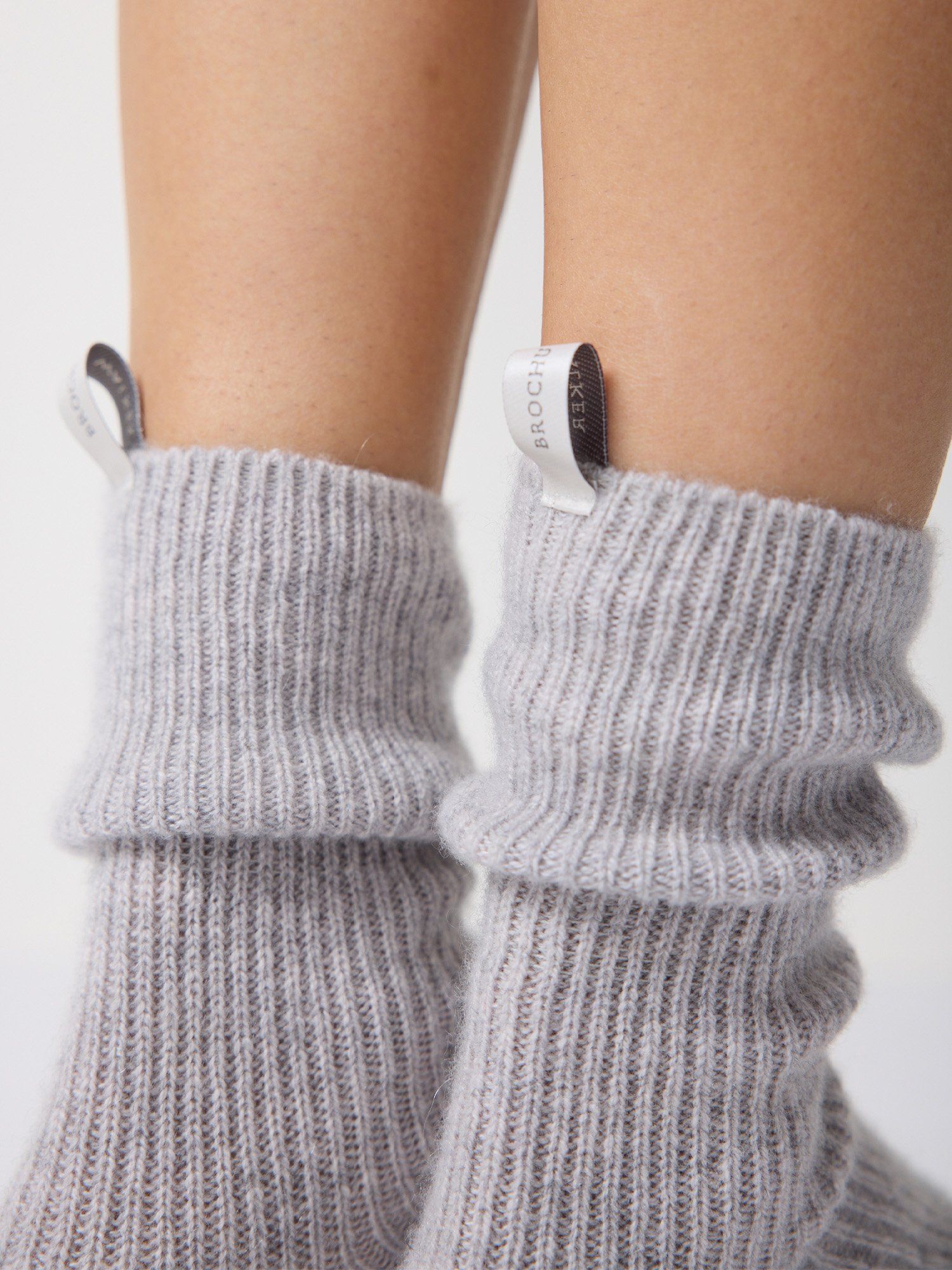 Do Cashmere socks really come to you
rescue in winter?