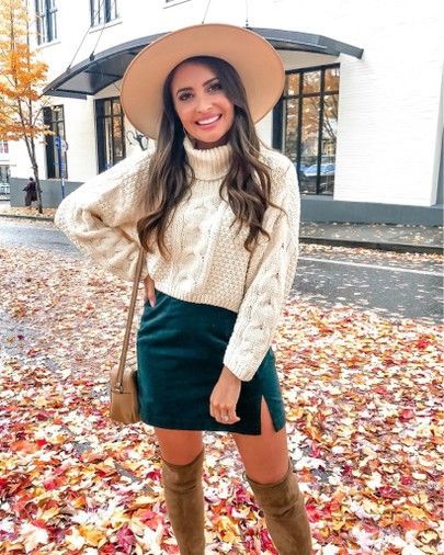 Styling Ideas for Christmas Skirt Outfits