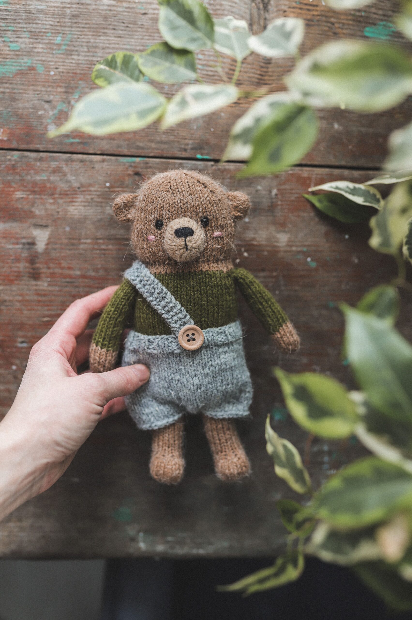 Creating One-of-a-Kind Dolls With Your
Knitting Skills