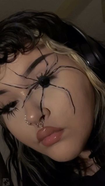 Crazy Spider Bites Piercings