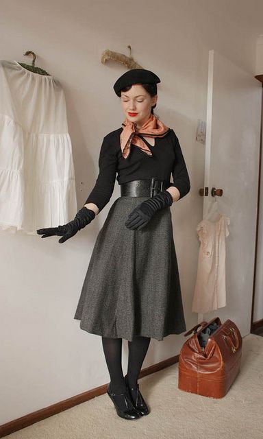 Add 1950s style dresses to your fashion
designs