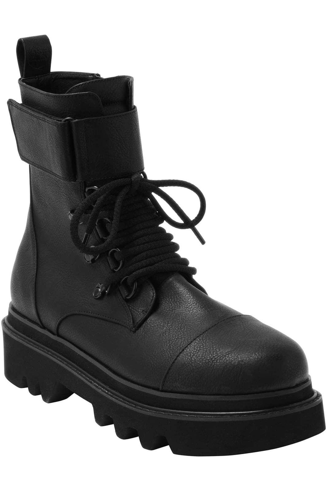 Add army boots to footwear to look
stylish