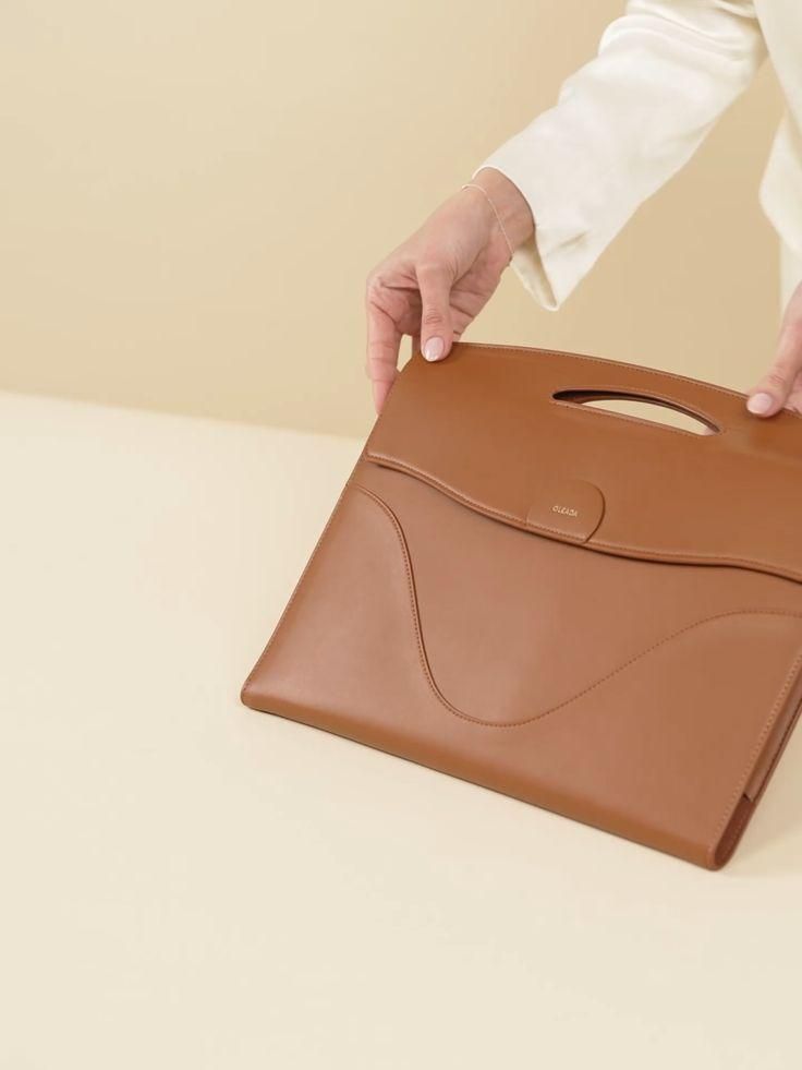 The Craftsmanship Behind Quality Leather
Bags
