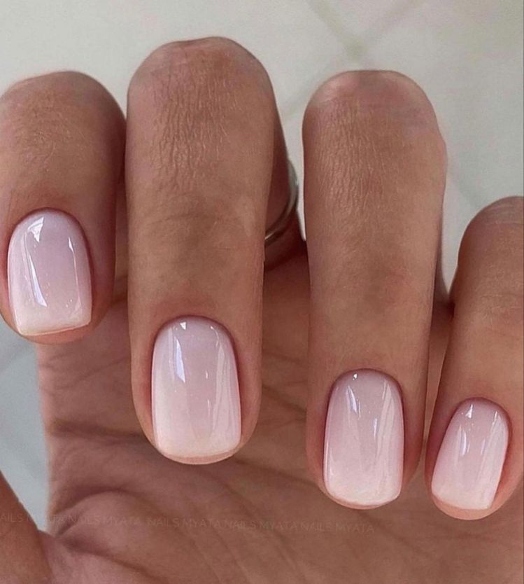 Keep Your Look Chic and Neutral with
Pretty Nude Nails: Effortlessly Chic and Versatile