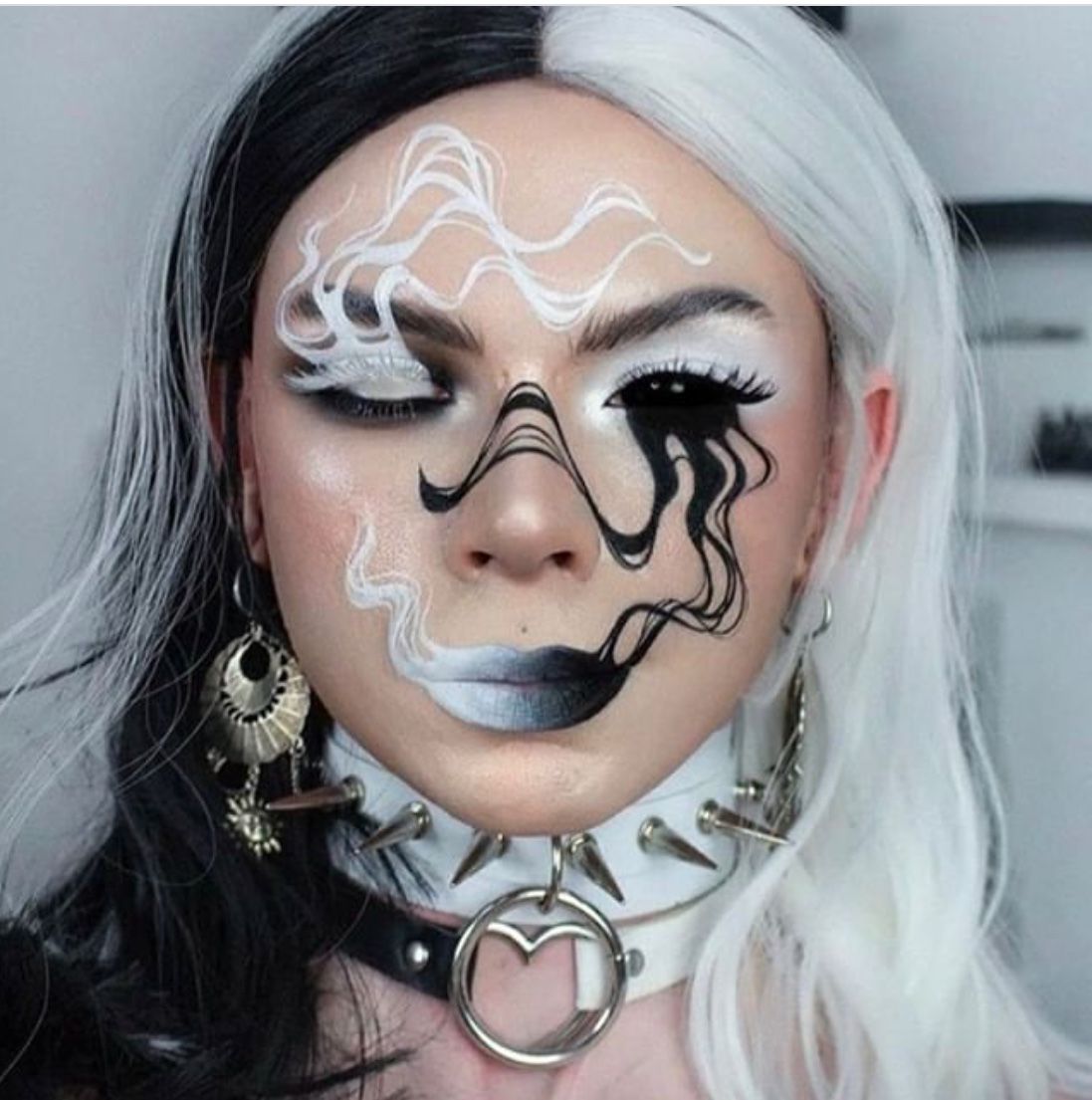 Unique and Scary Skeleton Makeup
Inspiration