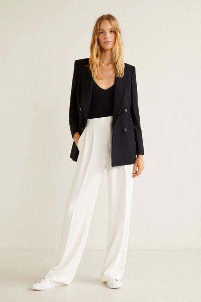 Styles to make by wearing white trousers