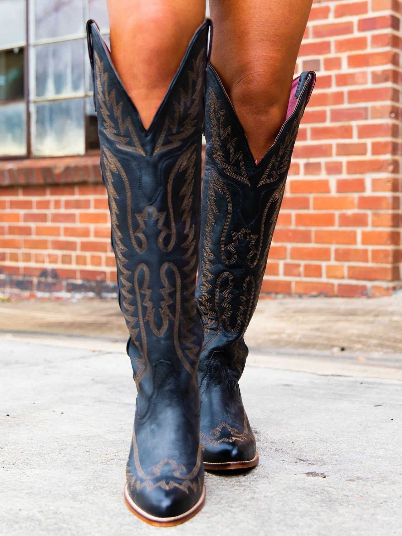 Look different and feel comfortable with
womens western boots