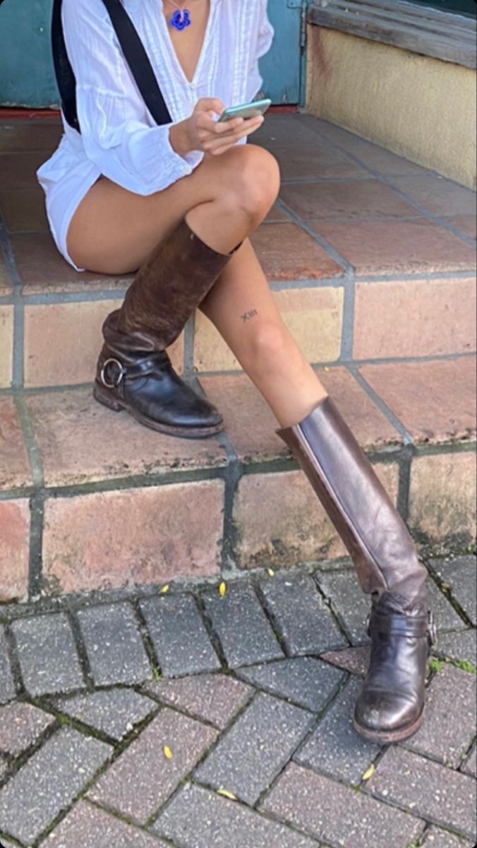 Brown Riding boots gives you a stunning
look