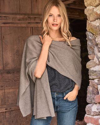 Get comfortable and stylish Cashmere
shawl with antique designs