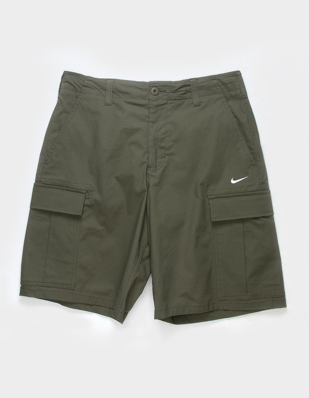 Get for the mens cargo shorts to look
stylish