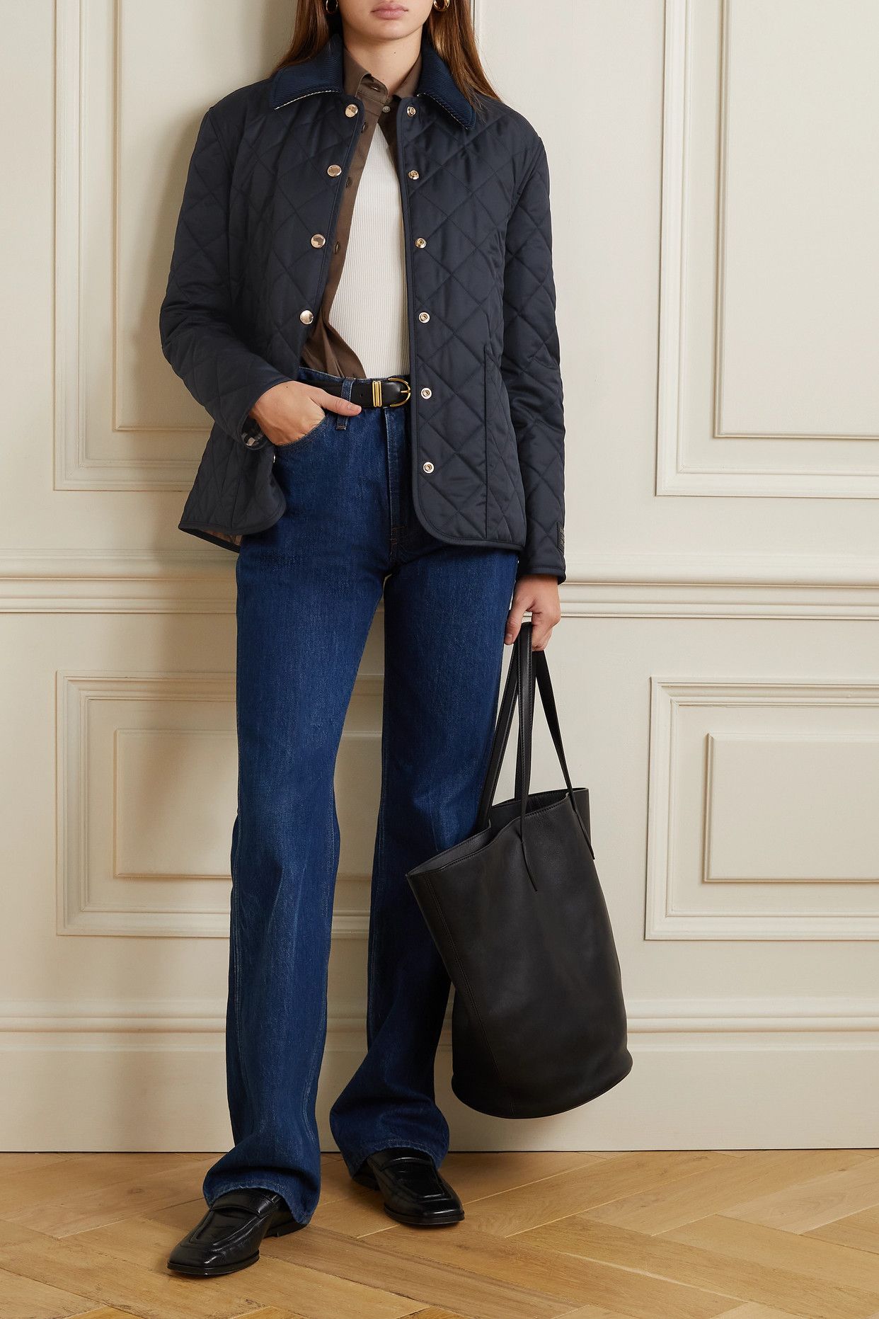 The Perfect Quilted Jacket for Women:
Stylish and Functional