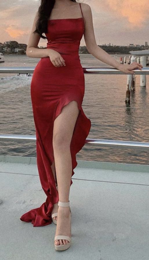 Red Prom dresses: Look Awesome