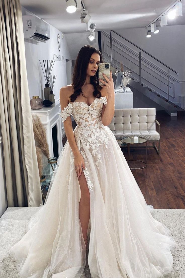 Stunning Ball Gown Wedding Dresses