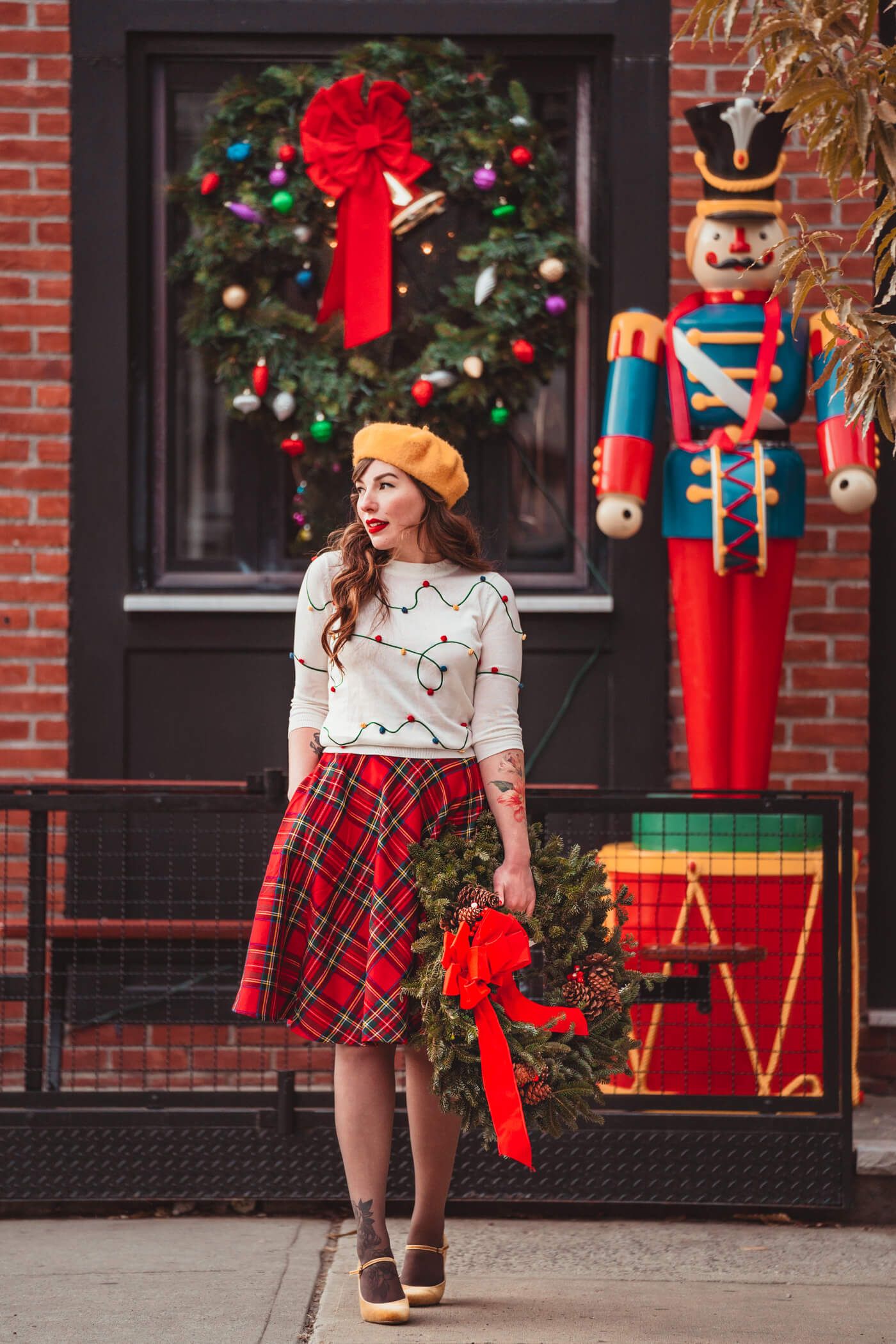Styling Ideas for Christmas Skirt Outfits