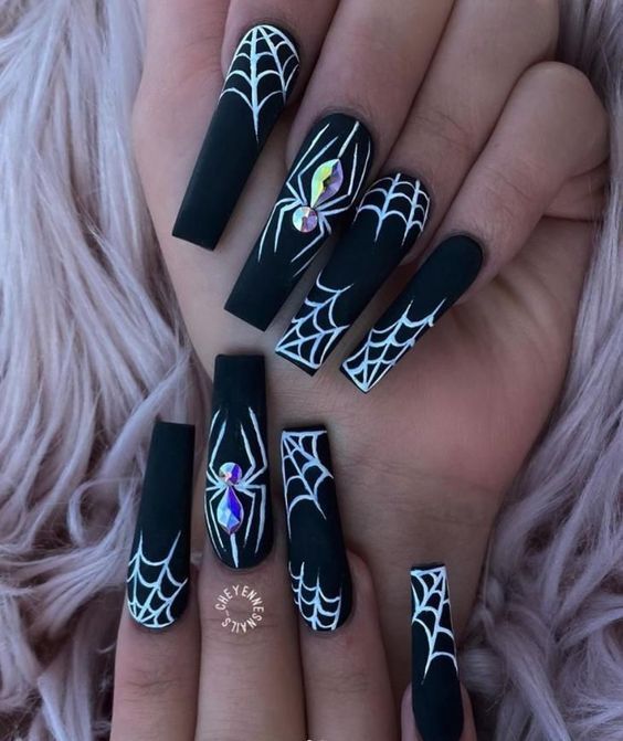 Creative Halloween Nail Designs to Try
This Year