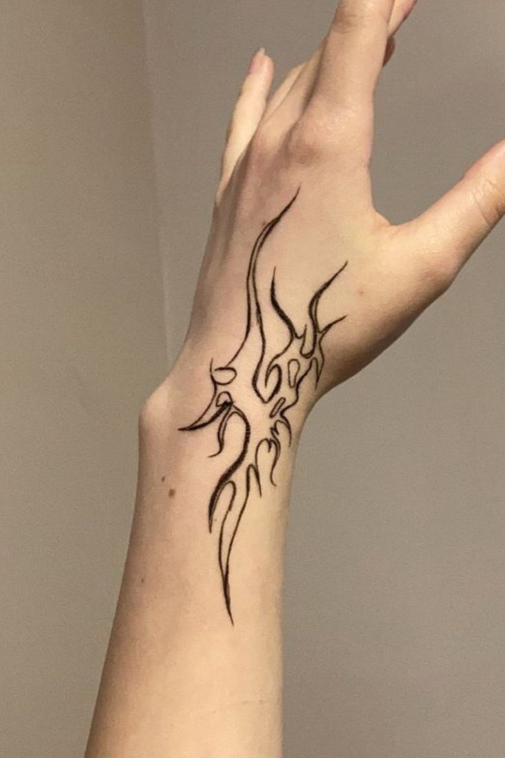 Hand Tattoos For Women