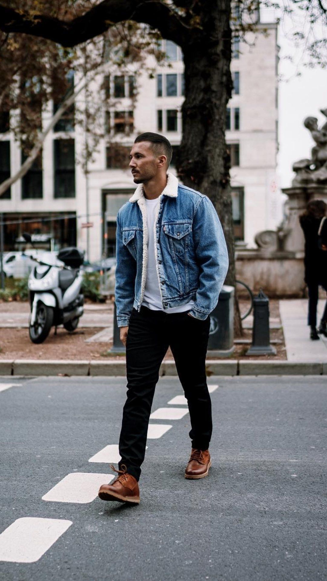 Get the stylish and elegant looks with
jean jacket for men