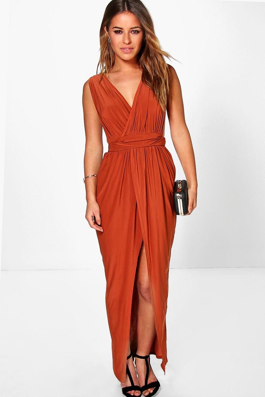 Feel Elegant and Chic in Stylish Petite
Maxi Dresses: Effortless and Sophisticated