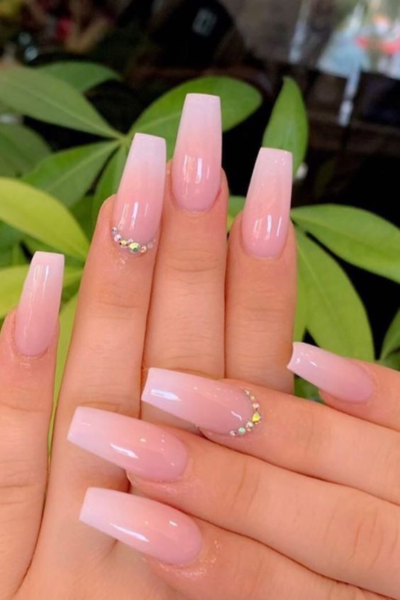 Beautiful Rose Nail Designs to Try Today