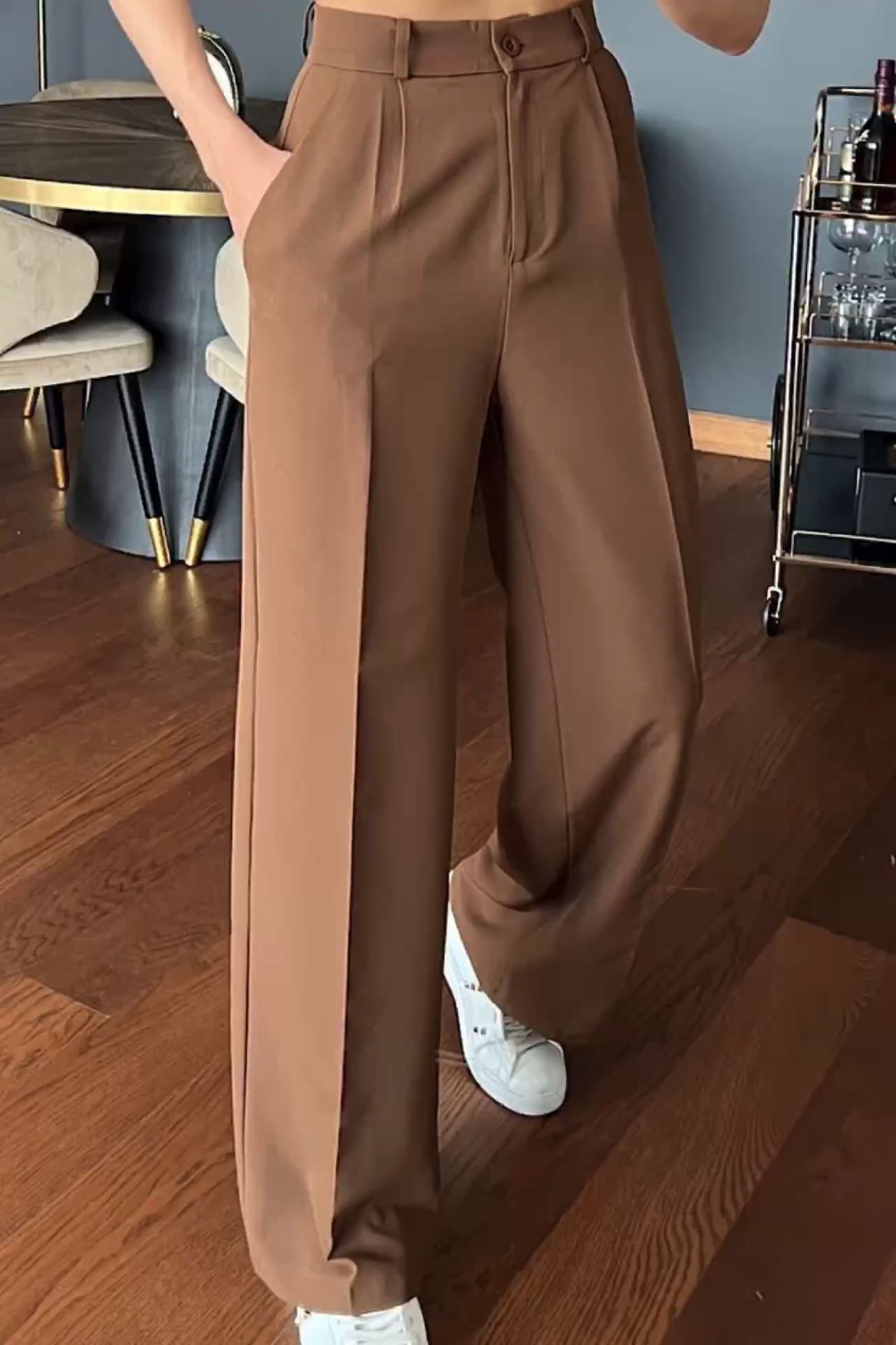Elevate Your Wardrobe with These Chic
Women’s Slacks