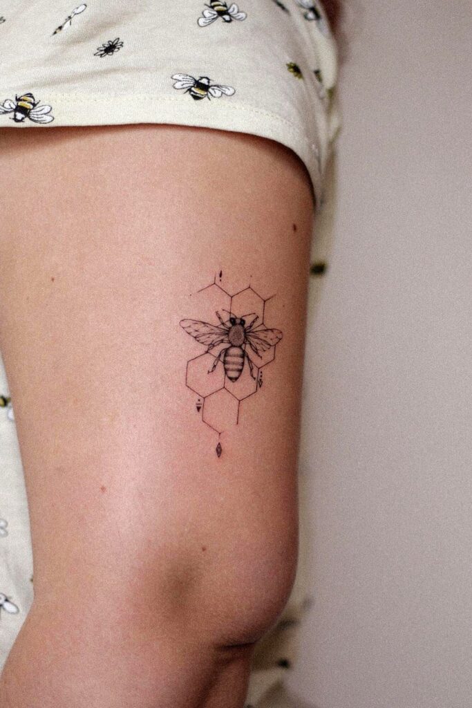 1696898438_Bee-Tattoo-Ideas.jpg