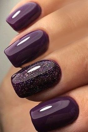 Trendy and Chic Autumn Nail Designs for
Glam Fall Looks